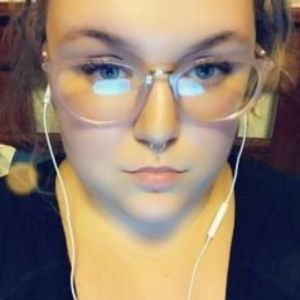 Meet your Posher, Francisca